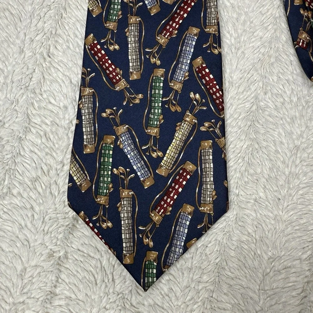 AKA Eddie Bauer Silk Golf Men's Neck Ties Bundle Of Two Red Blue‎ Novelty Tie